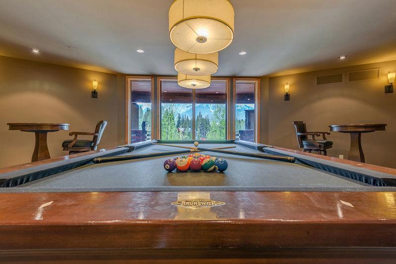 Luxury Canmore Vacations Værelse billede